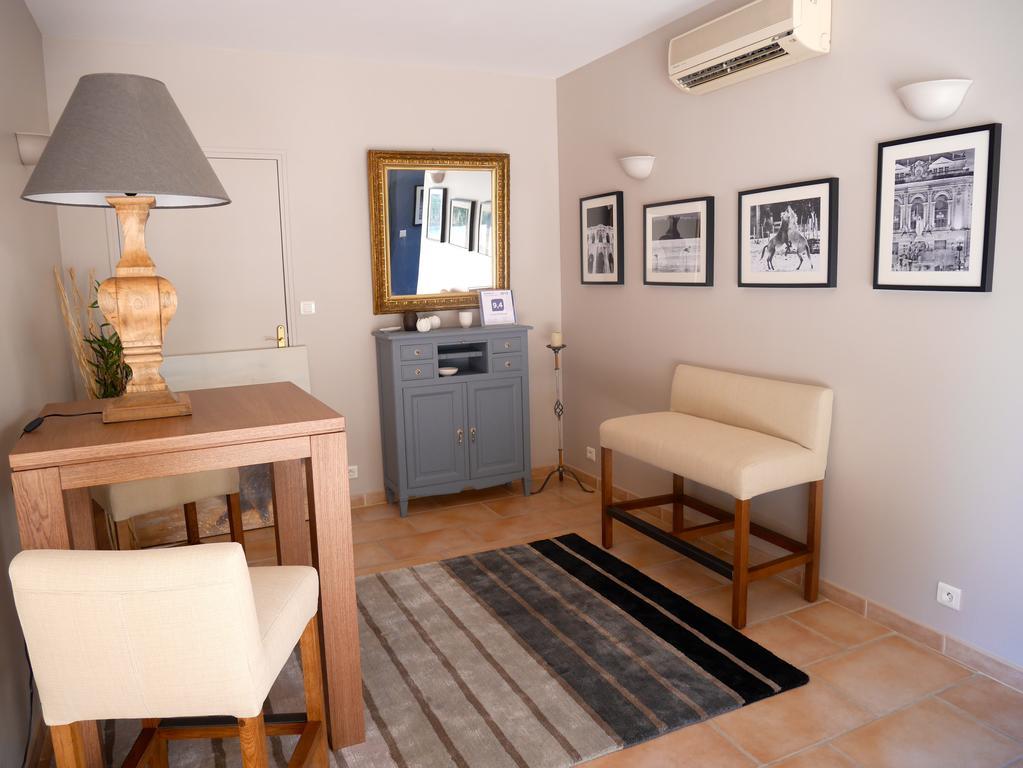 Le Relais D'Angelique Bed & Breakfast Lunel  Bagian luar foto