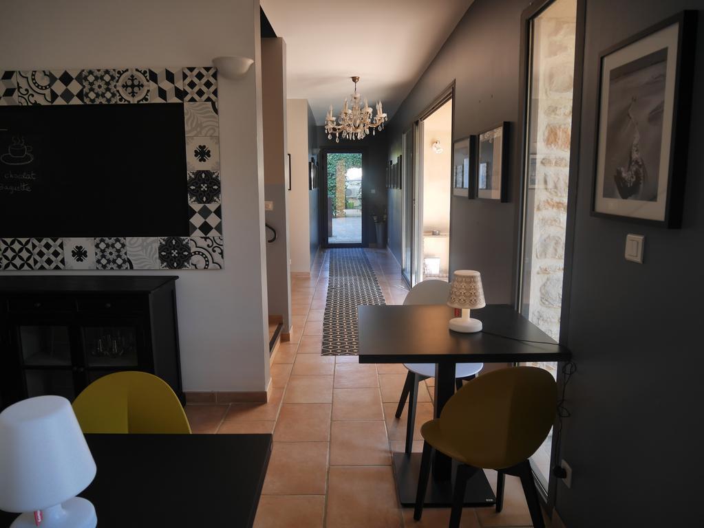Le Relais D'Angelique Bed & Breakfast Lunel  Bagian luar foto