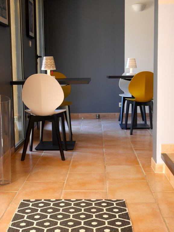 Le Relais D'Angelique Bed & Breakfast Lunel  Bagian luar foto