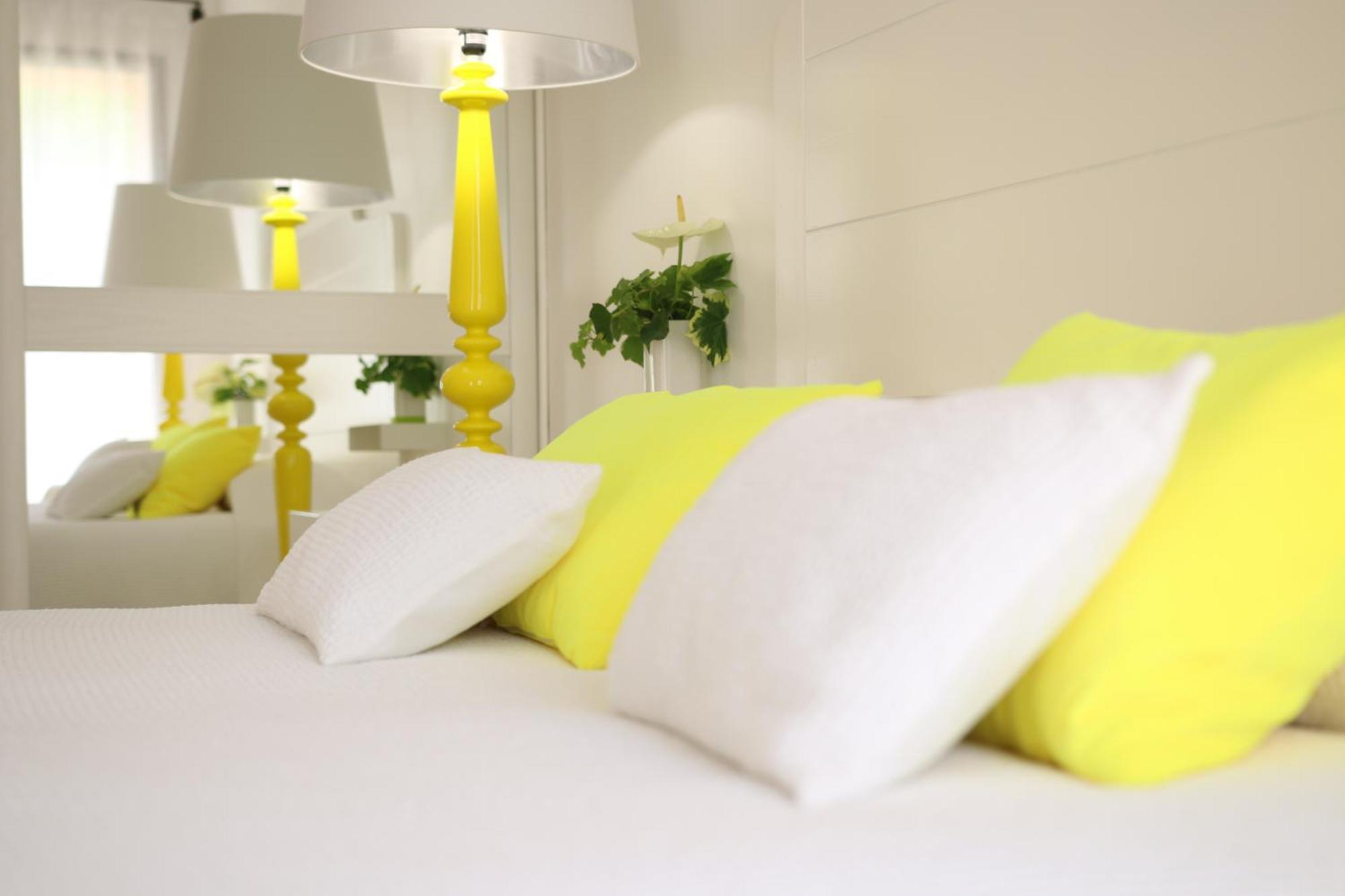 Le Relais D'Angelique Bed & Breakfast Lunel  Bagian luar foto