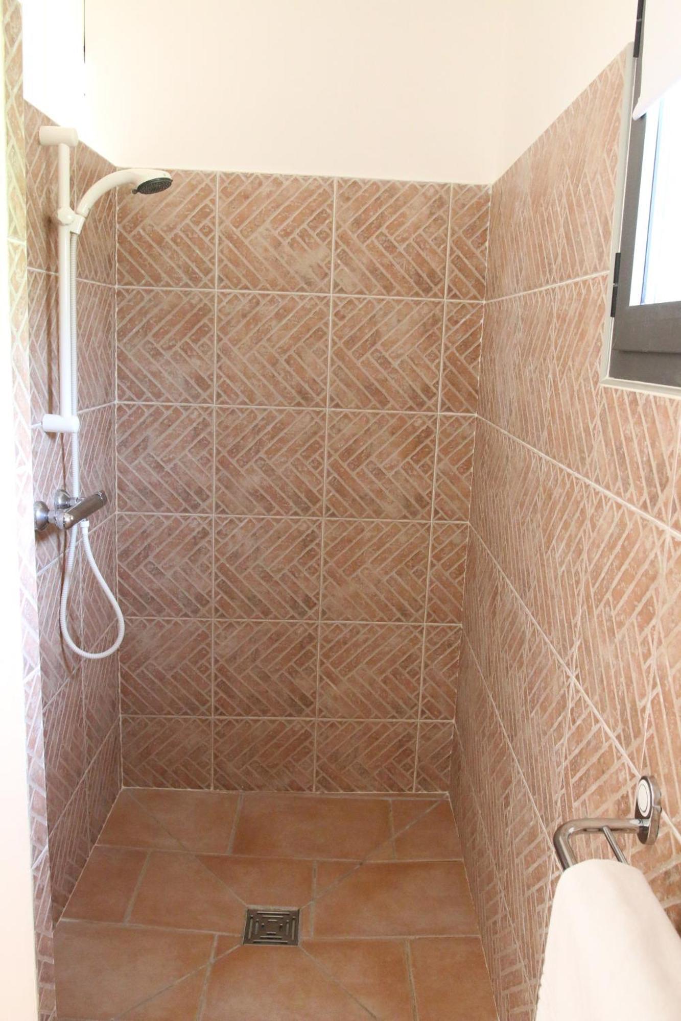 Le Relais D'Angelique Bed & Breakfast Lunel  Bagian luar foto