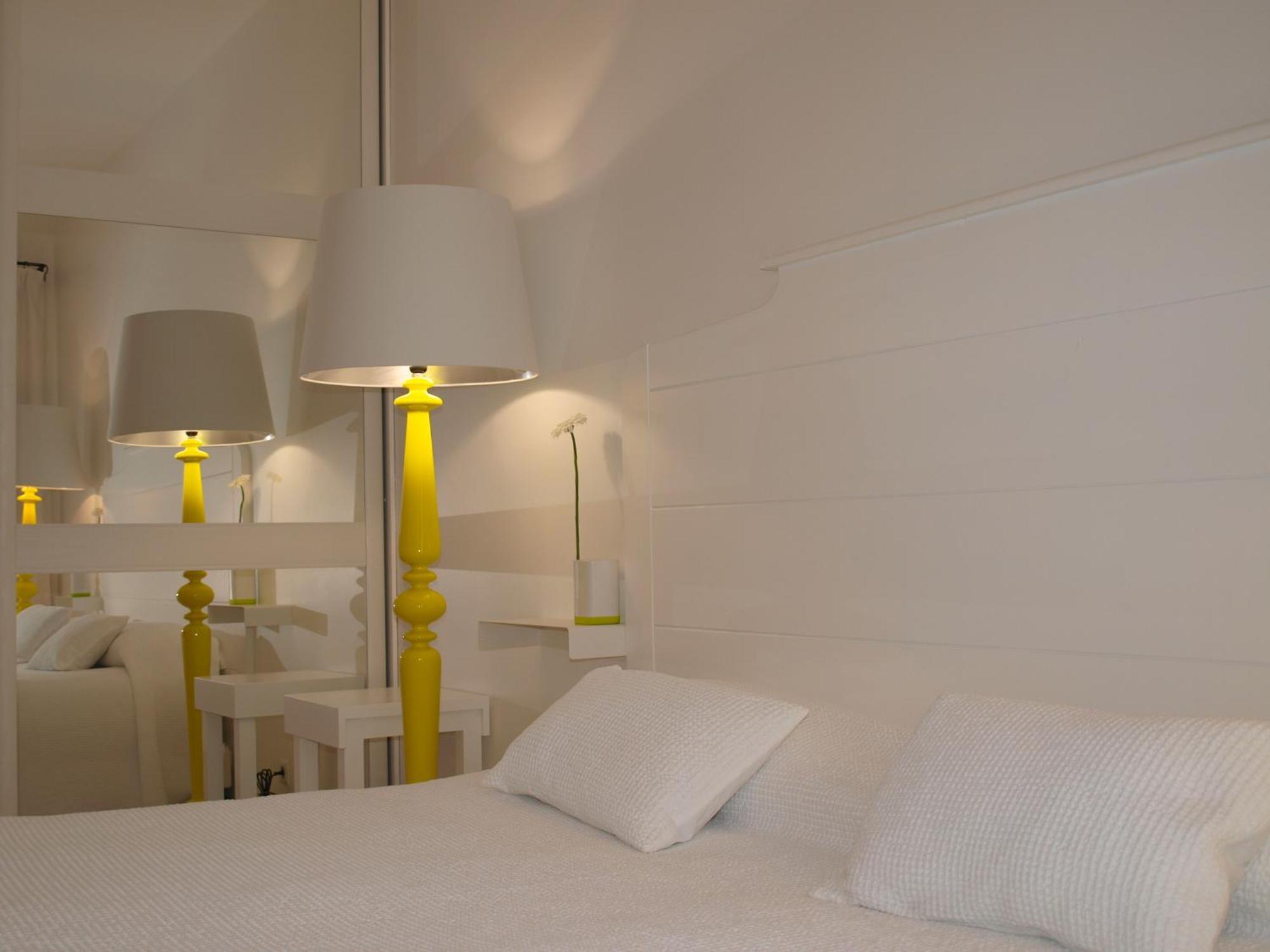 Le Relais D'Angelique Bed & Breakfast Lunel  Bagian luar foto