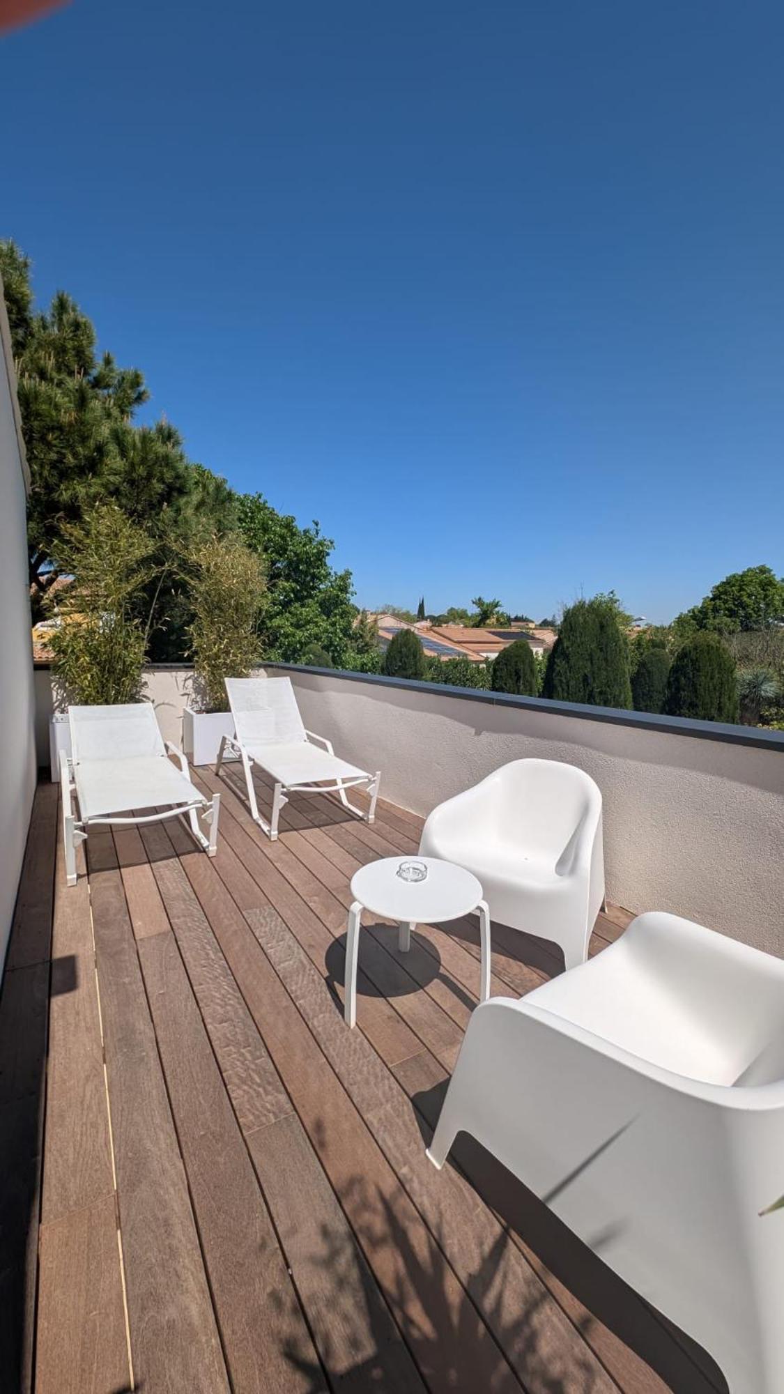 Le Relais D'Angelique Bed & Breakfast Lunel  Bagian luar foto