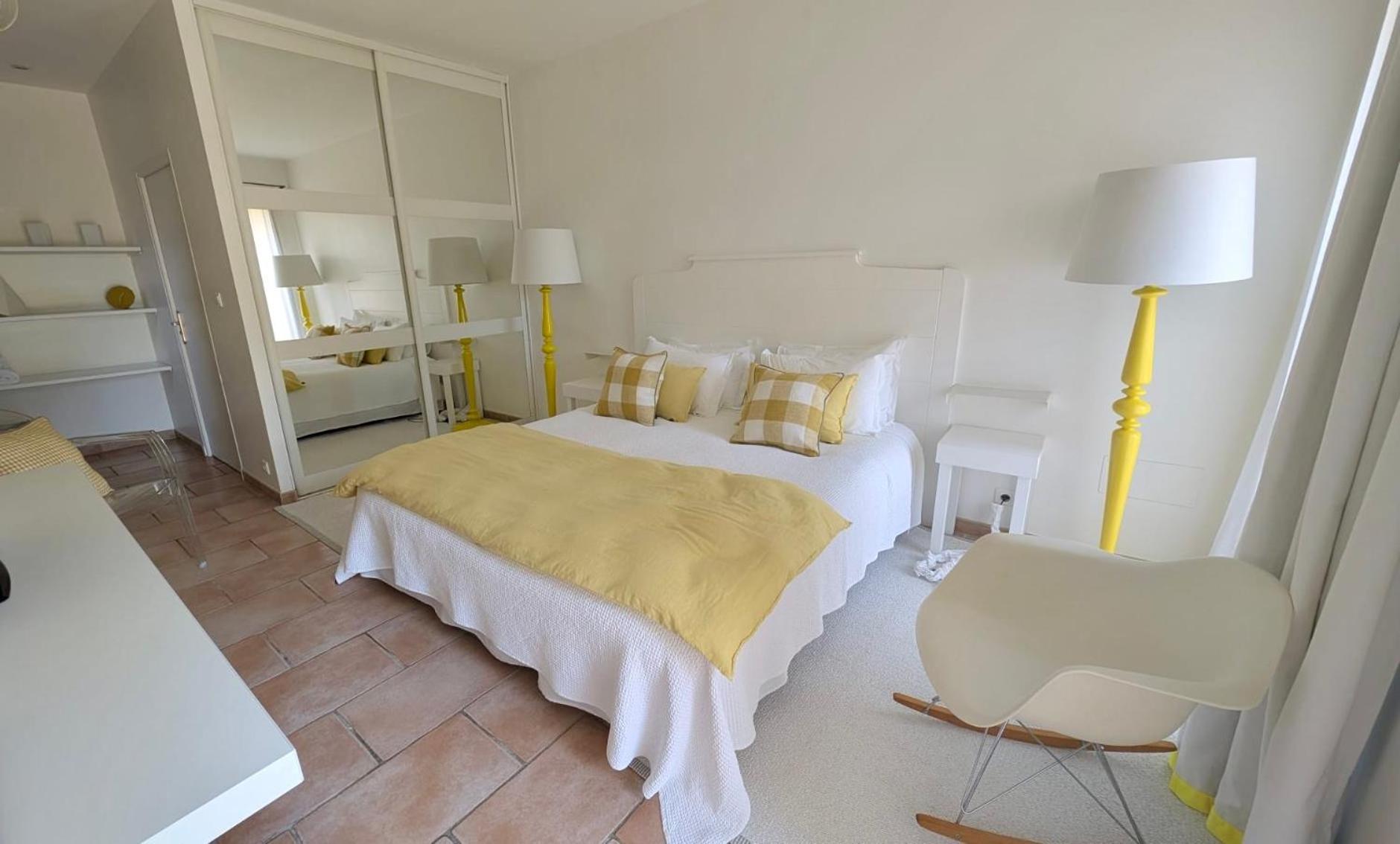 Le Relais D'Angelique Bed & Breakfast Lunel  Bagian luar foto