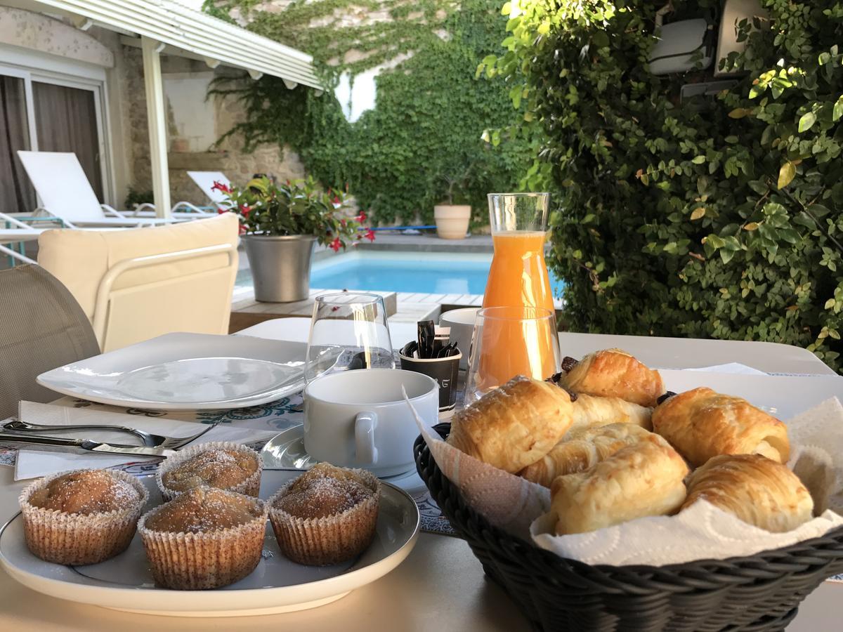Le Relais D'Angelique Bed & Breakfast Lunel  Bagian luar foto